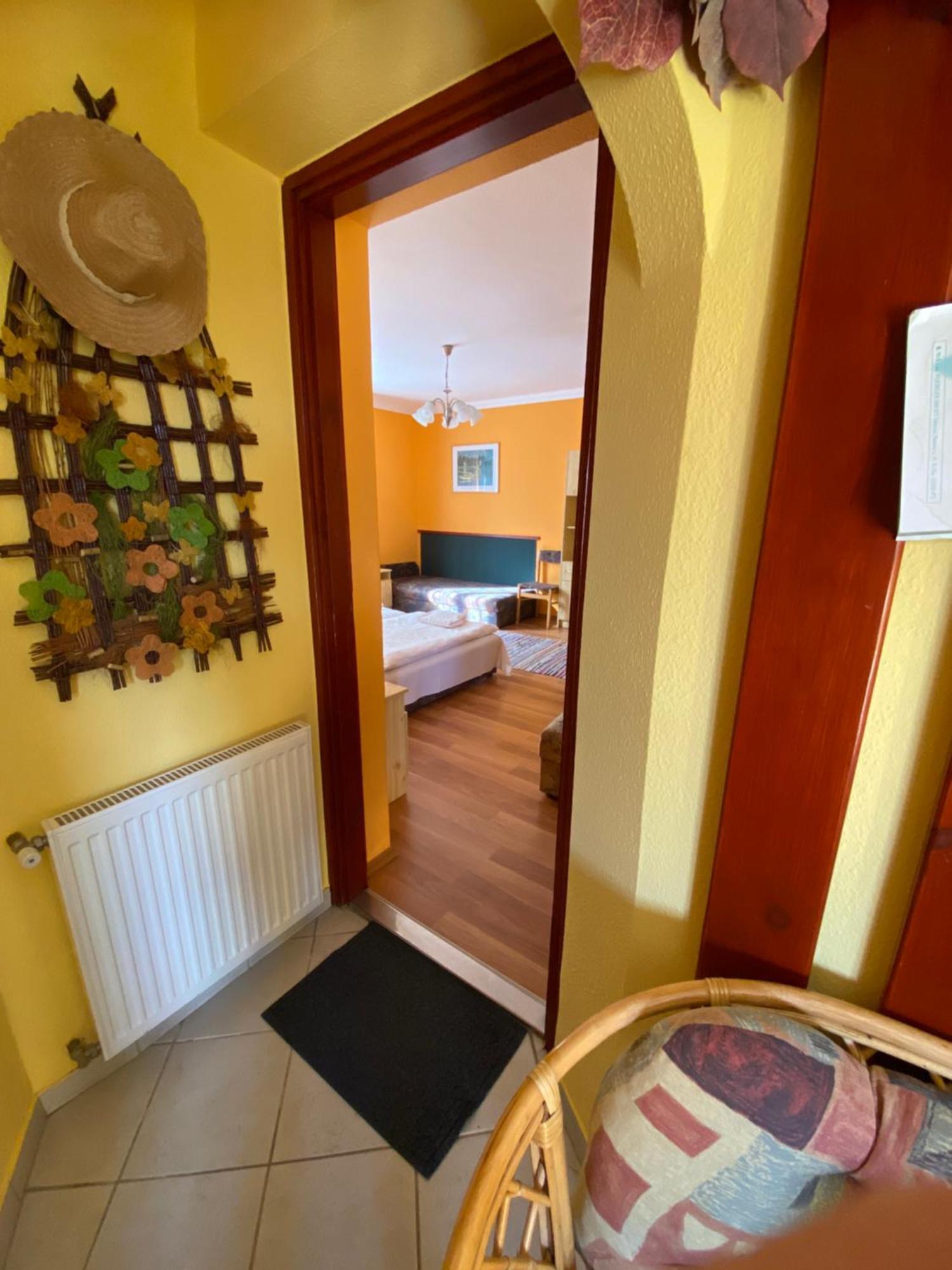 Apartman Dora Hajduszoboszlo Exterior photo