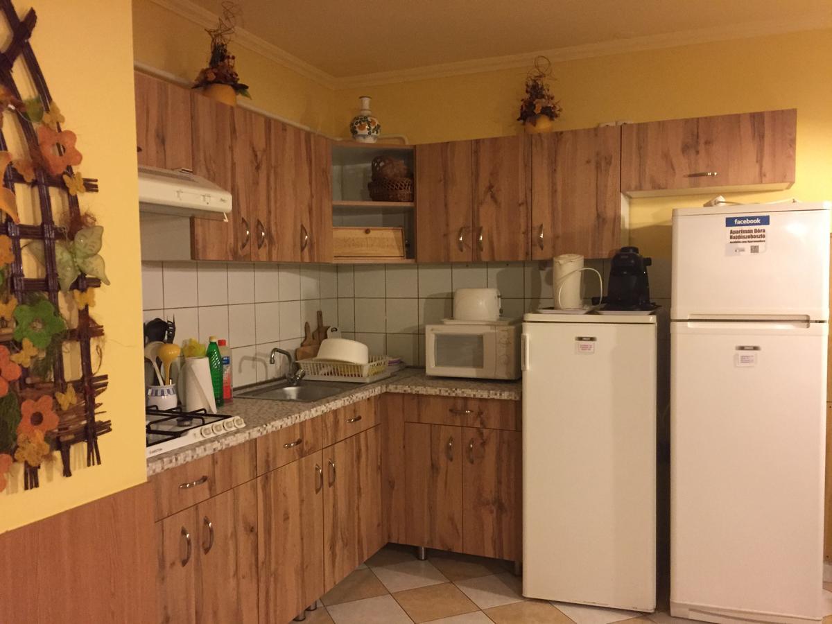 Apartman Dora Hajduszoboszlo Exterior photo